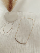 Load image into Gallery viewer, Labradorite Bar Necklace