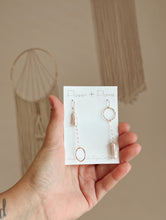Load image into Gallery viewer, Pearl earrings no. 3
